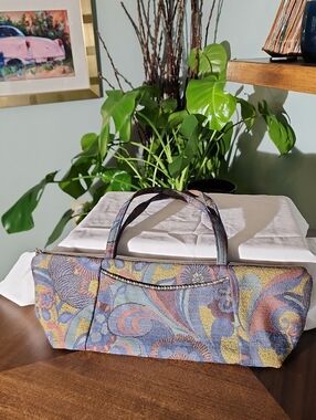 Maruca Millie Lu Tapestry Floral Pattern Shoulder Bag in Multicolor